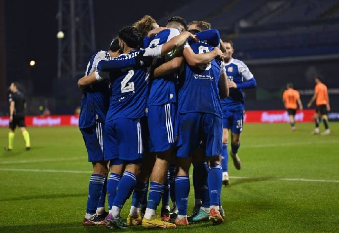 Soi kèo phạt góc Qarabag vs Dinamo Zagreb, 23h45 ngày 28/8